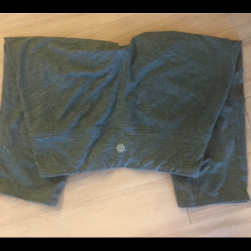 Athleta xs chaturanga knicker crop Heathered Green